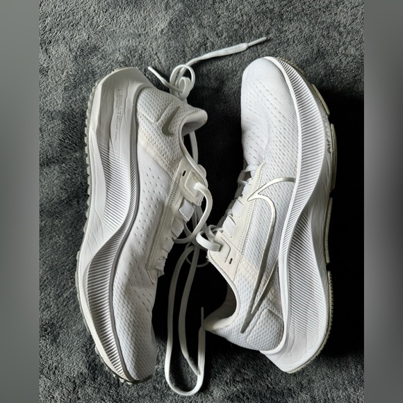 nike air zoom pegasus 38 women’s white/metallic silver size 8 women’s - Picture 9 of 16